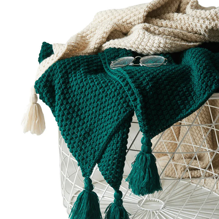 Skanto | Ullteppe ArcticHaven | Skandinavisk Design med Pomponger & Kuler | Varmt & Stylish