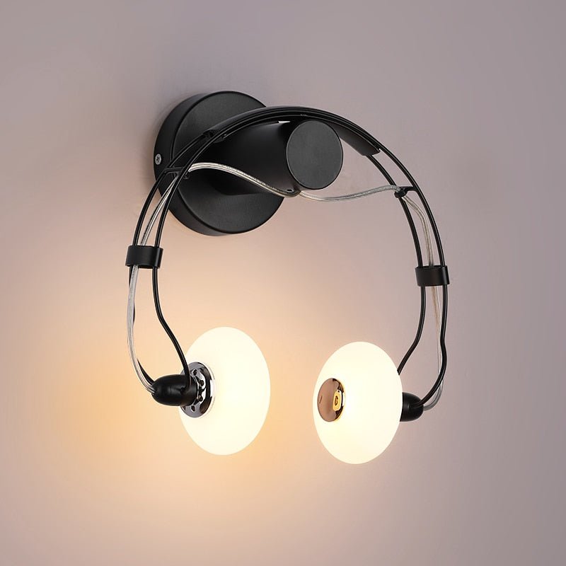Skanto | EchoShine - Hodetelefon LED Vegglampe