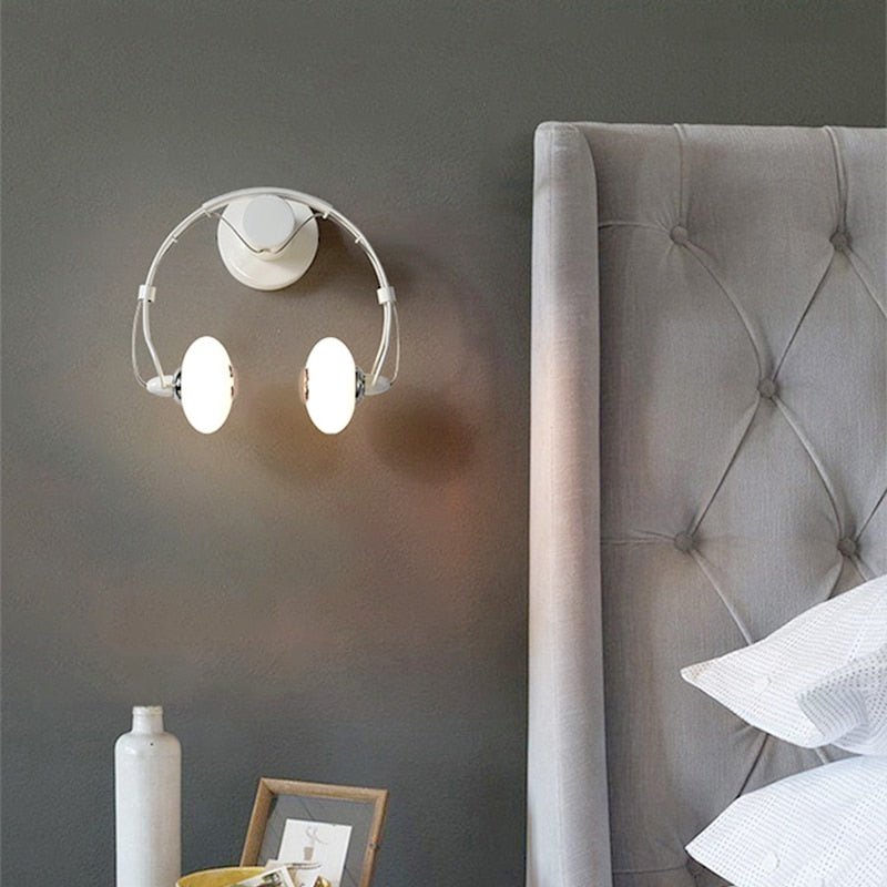 Skanto | EchoShine - Hodetelefon LED Vegglampe