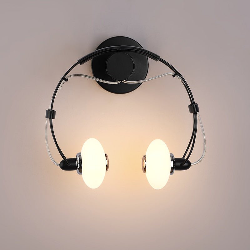 Skanto | EchoShine - Hodetelefon LED Vegglampe