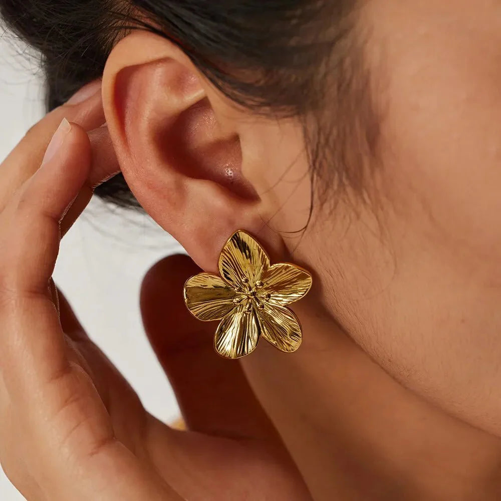 Skanto | Hibiscus Floral Stud Øredobber
