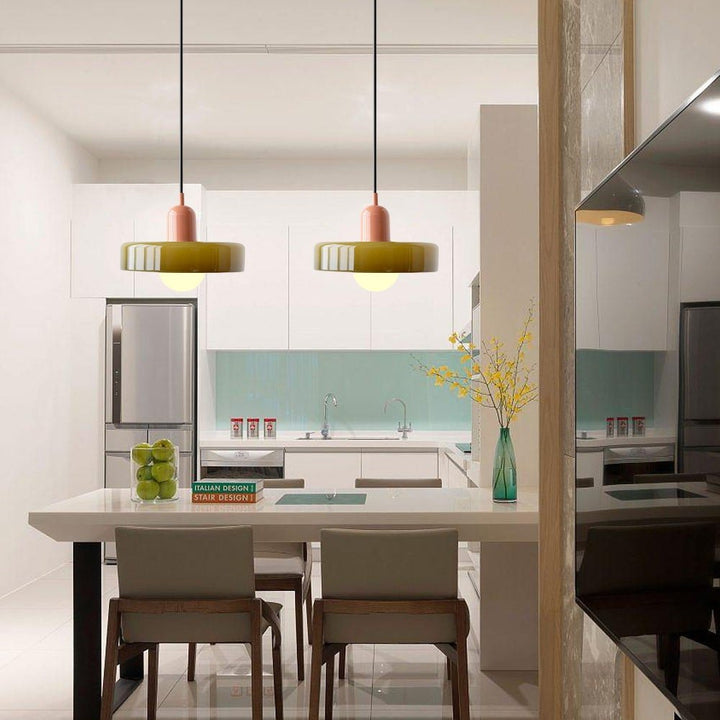 Skanto | Bauhaus Farget Glasspendellampe for Moderne Interiører