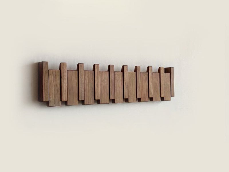 Skanto | Klesskap - PianoWood - Håndlaget Design - 5-13 Kroker
