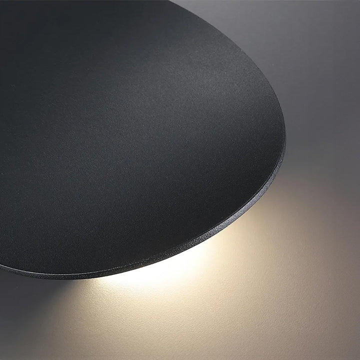 Elegant LED vegglampe – Stilig belysning for en varm atmosfære | Skanto
