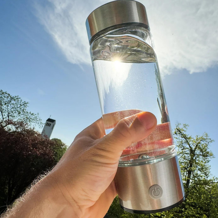 Skanto | Hydrogen Water Bottle | USB Rechargeable, Anti-Inflammatory & Perfect for Daily Hydration and Wellness
