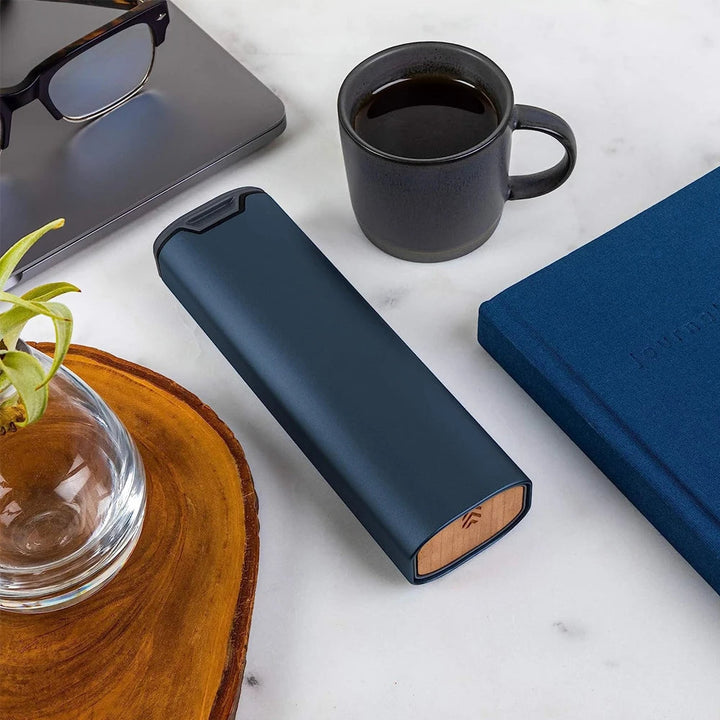 Skanto | MediEase Ukentlig Pilleorganisator – Elegant Tre- og Aluminiumspilleboks