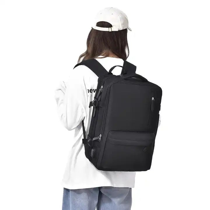 Skanto | UrbanPeak Romslig og Allsidig Ryggsekk for Skole, Arbeid & Reise – Vanntett & Sikret Design
