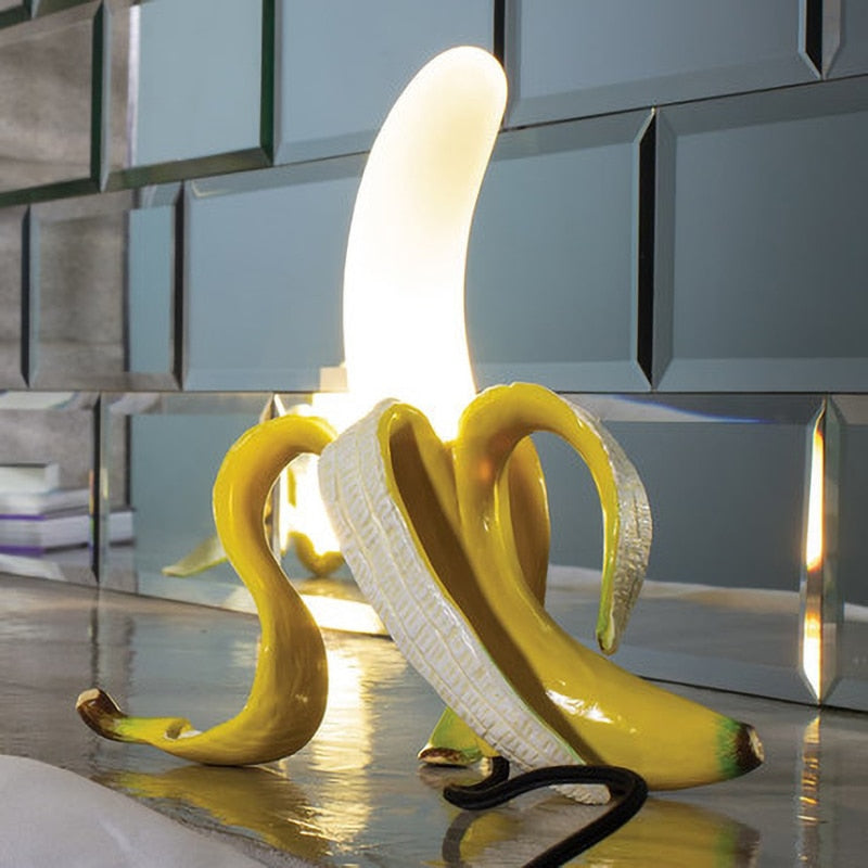 Skanto | GoldenBanana - Elegant Art Deco Bordlampe