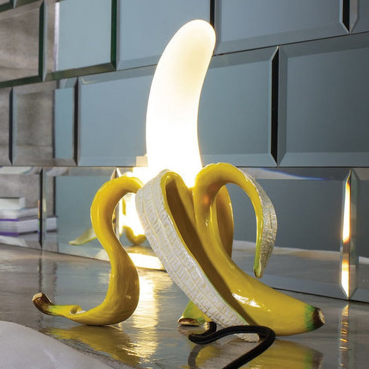Skanto | GoldenBanana - Elegant Art Deco Bordlampe