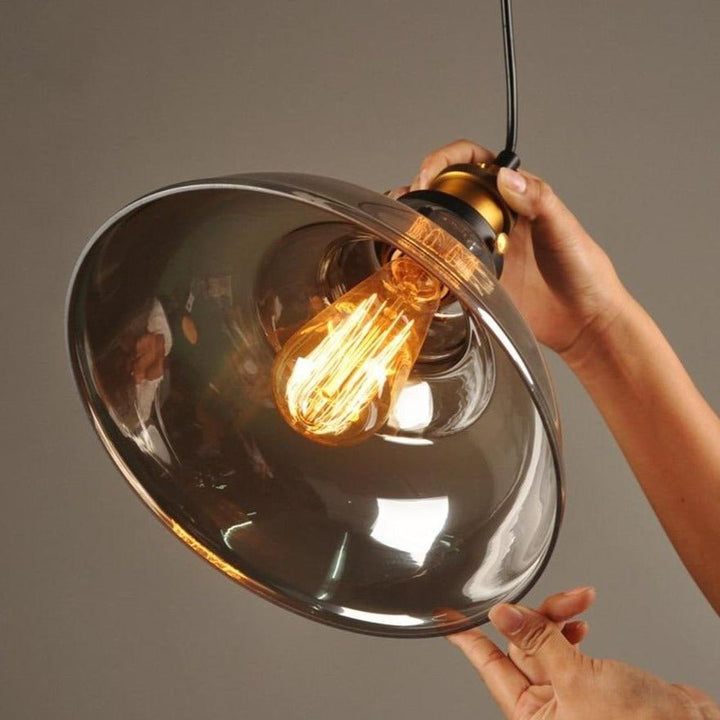 Skanto | GlassHaven – Elegant Industriell Pendellampe