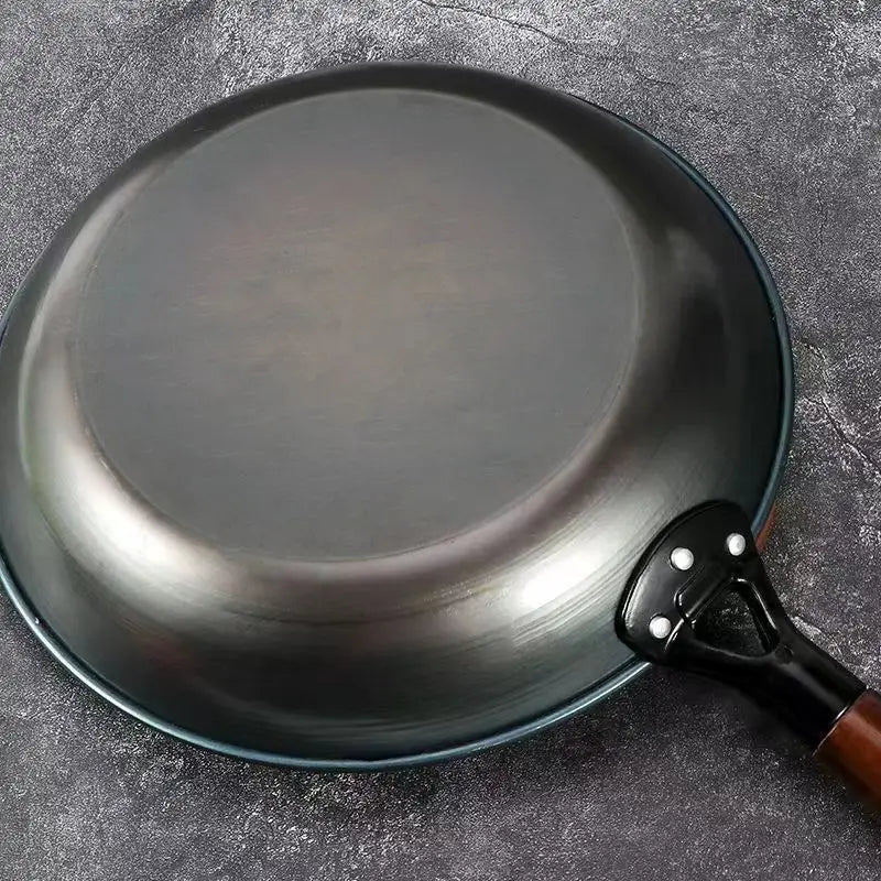 Skanto | ForgeVerra Premium Gussejern Stekepanne | Non-stick gussejern stekepanne for sunn, jevn matlaging