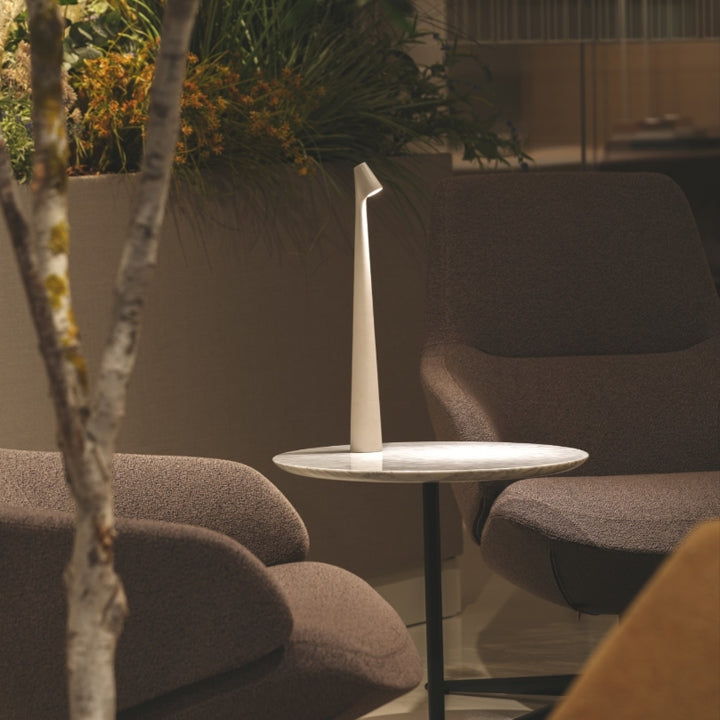 Skanto | Skulpturell Bordlampe Trådløs LED Lampe Solid Aluminiums 10000mAh Batteri 3-Nivå Dimming CRI 90 USB-C Ladekontakt Varm Hvit 2700K