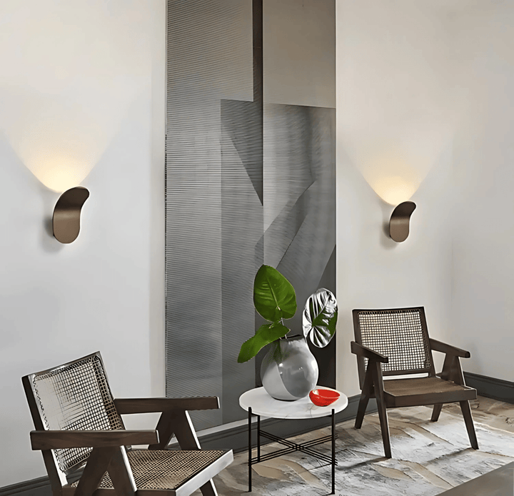 Skanto | Moderne Buet Vegglampe med LED Lys