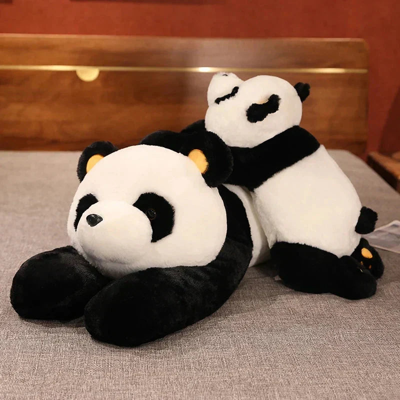 Skanto | Knappene Kjempe Panda Plushie