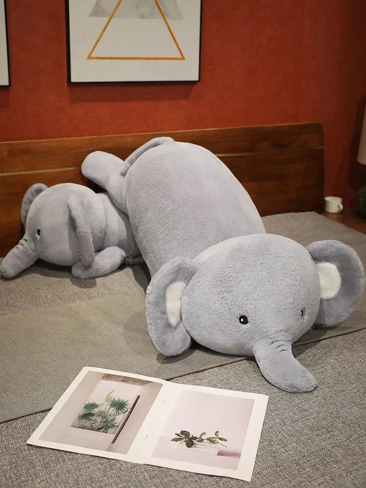 Skanto | Fluffy Laying Elephant Family