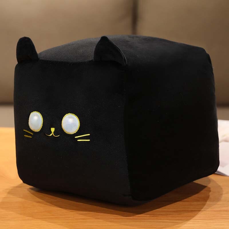 Skanto | Kawaii Svart Hvit Kube Katt Plysjdyrene
