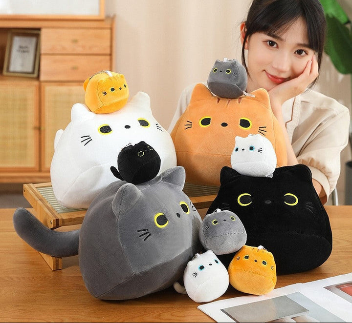 Skanto | Kawaii Chunky Katt Plushies med Kattunger