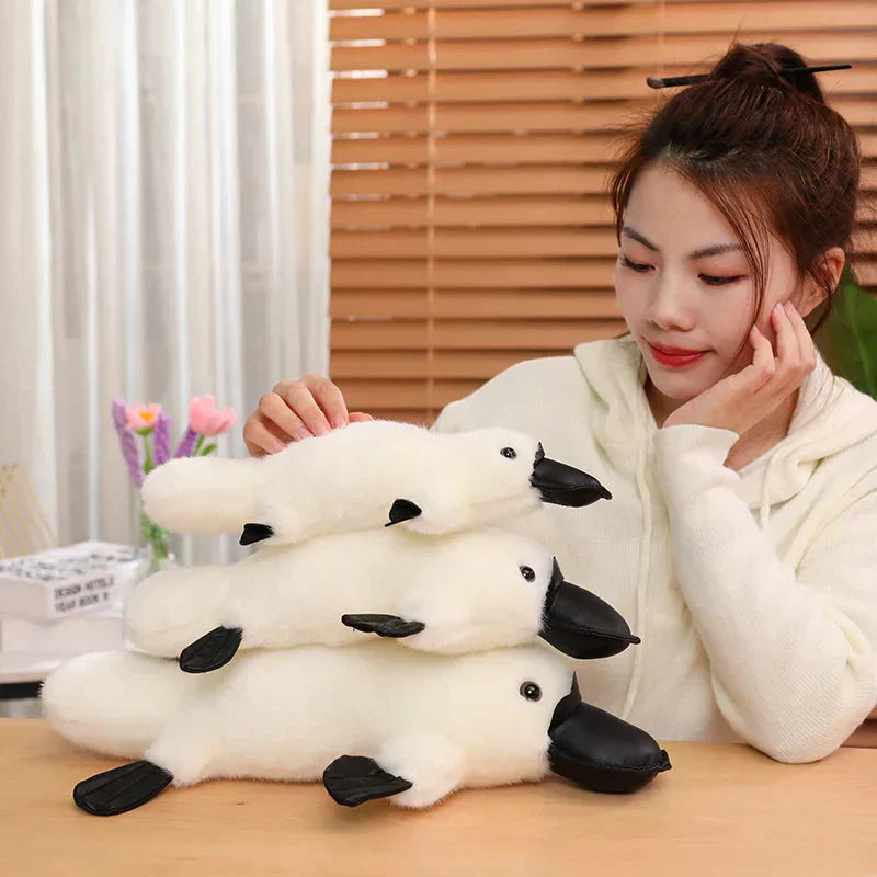 Skanto | Pleep det fluffy brune og hvite nebbdyr-plush