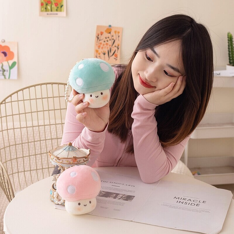 Skanto | Squishy Mushroom Friends Plysj Nøkkelringer