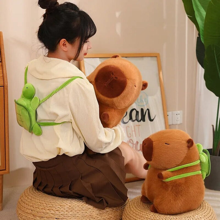 Skanto | De bedårende capybara turtle ryggsekk plushies