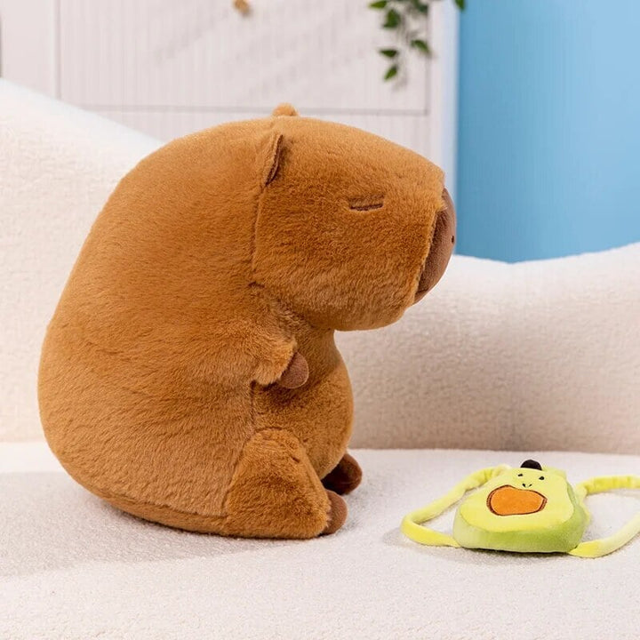 Skanto | Den Kawaii Capybara med Mini Avocado Rygsekk Plushie