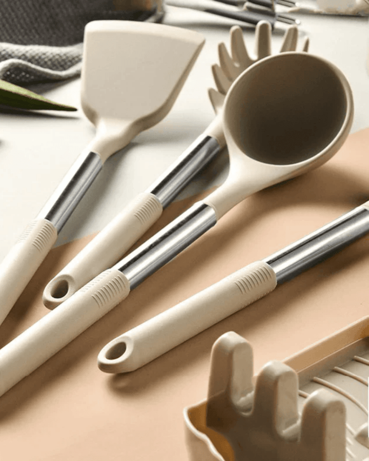 KITCHENORA – Komplettes Küchenhelfer-Set mit Silikonköpfen und Griffen in Holzoptik