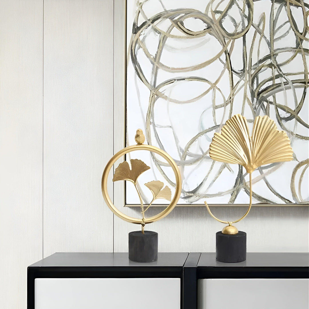 Minimalistisk Ginkgo-blad Skulptur for Elegant Naturlig Sjarm Skanto