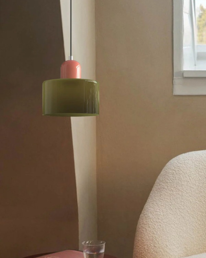 Skanto | Elegant pendellampe med en skulpturell silhuett