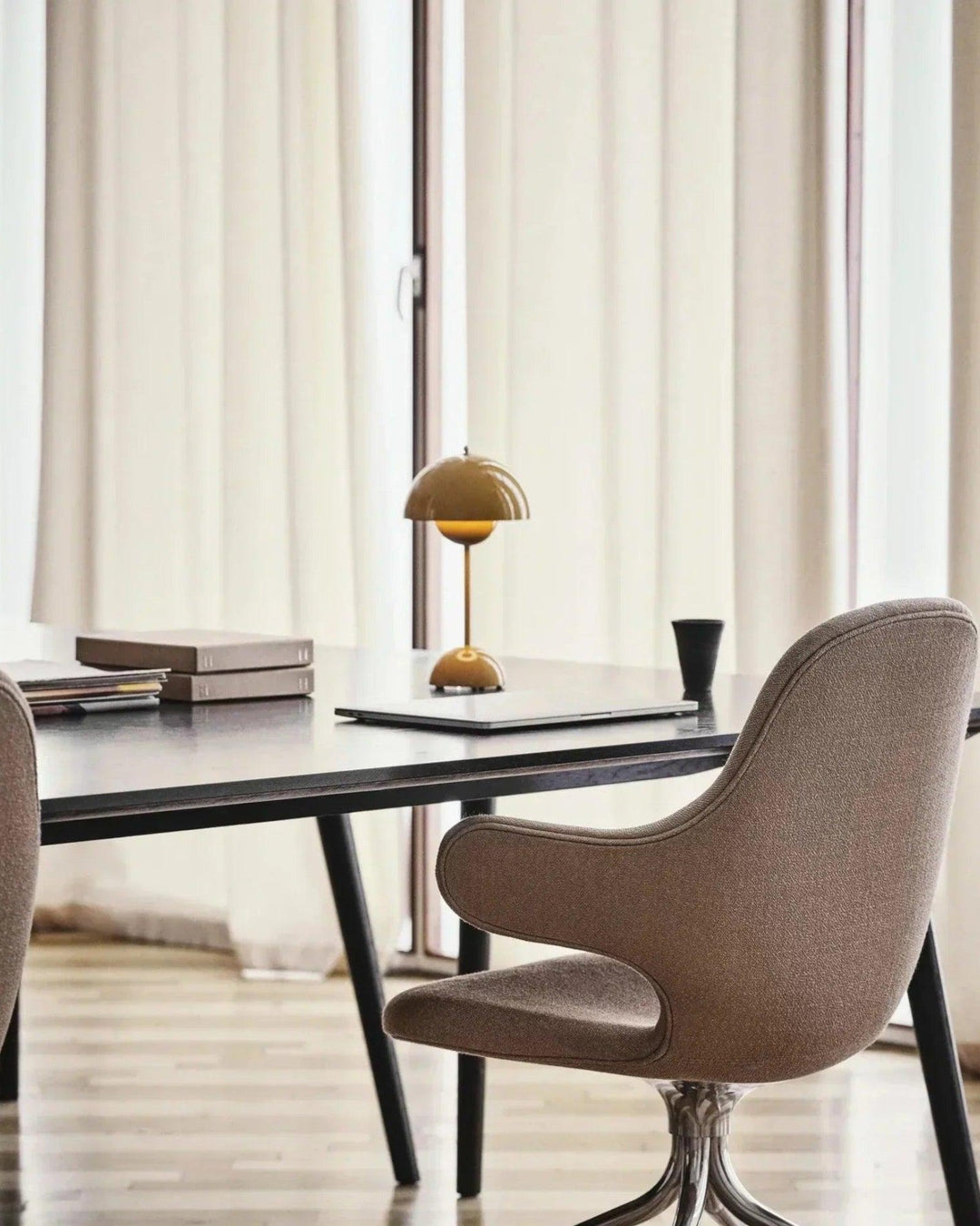 Skanto | Dimbar LED Lampe – Elegant og Funksjonell Belysning