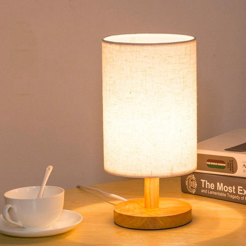 Skandinavisk Tre Nattbordlampe med Berøringskontroll Design | Skanto