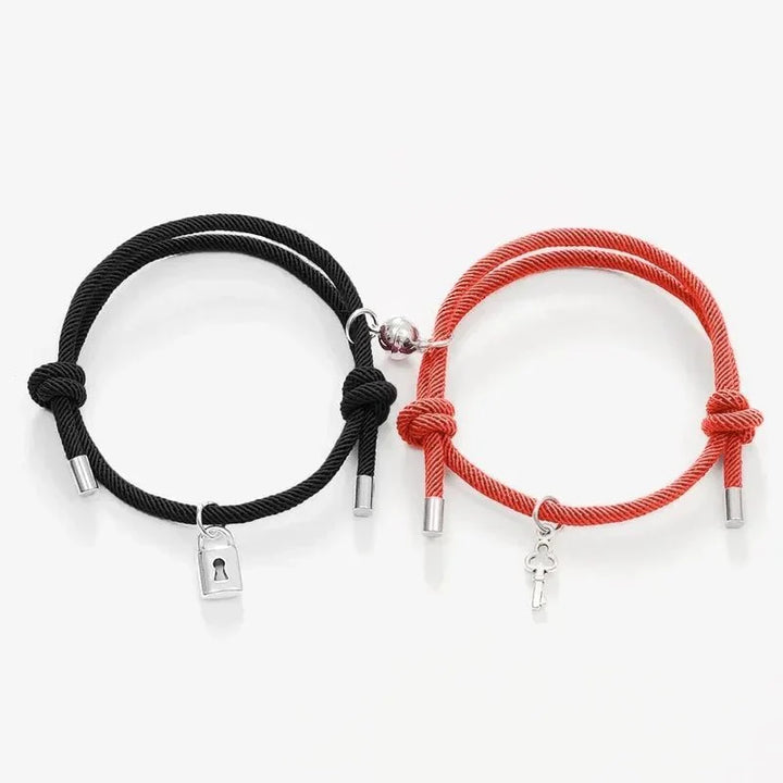 Skanto | Lås og Nøkkel Magnetisk Tau Armbånd Sett