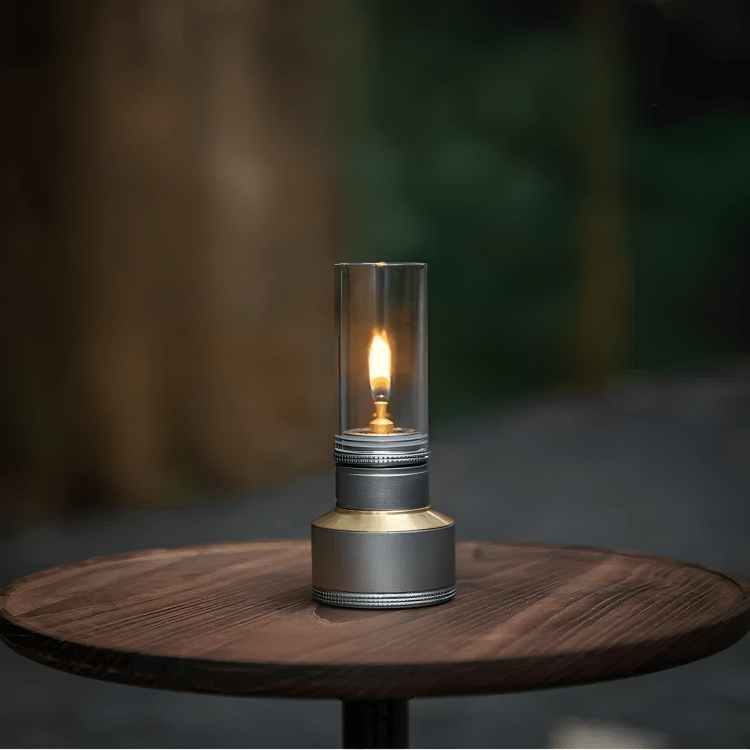 Skanto | LUMETRA – Justerbar butan campinglampe for fleksible lysinnstillinger