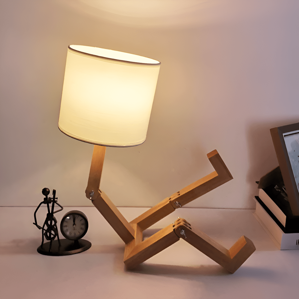 Skanto | LUMIBOT – Fleksibel Trelampe for Personlig Belysning