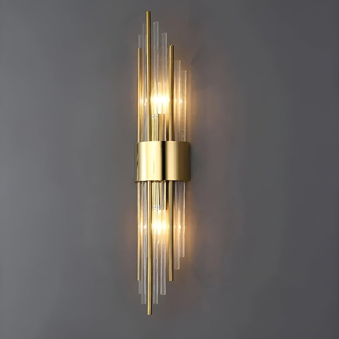 Vegglampe med krystaleffekt – Elegant design med gyllen aksent | Skanto