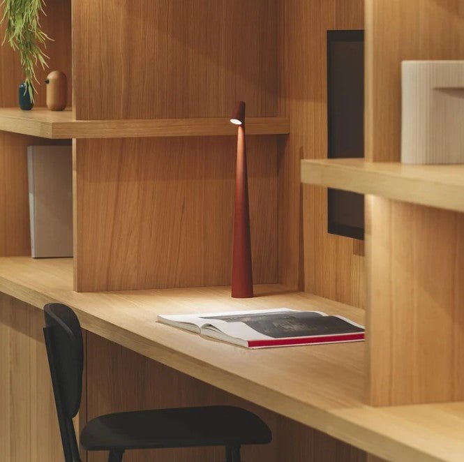 Minimalistisk LED stemningslys i nordisk design, trådløs, ideell som leselampe og bordlampe | Skanto