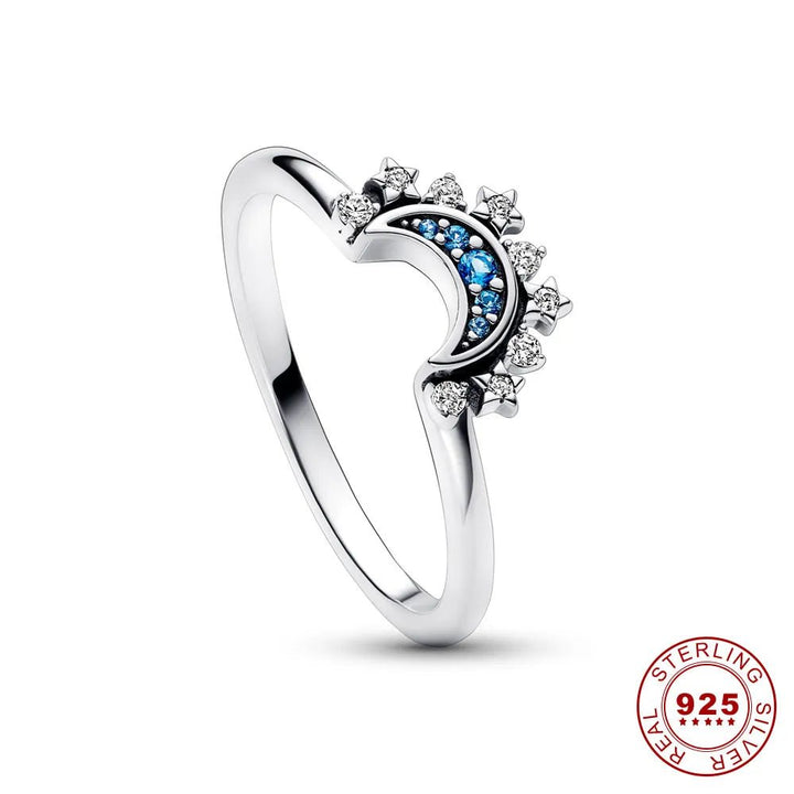 Skanto | HELIARA RING – Sterling Silver Crystal Ring med Sol & Måne Design