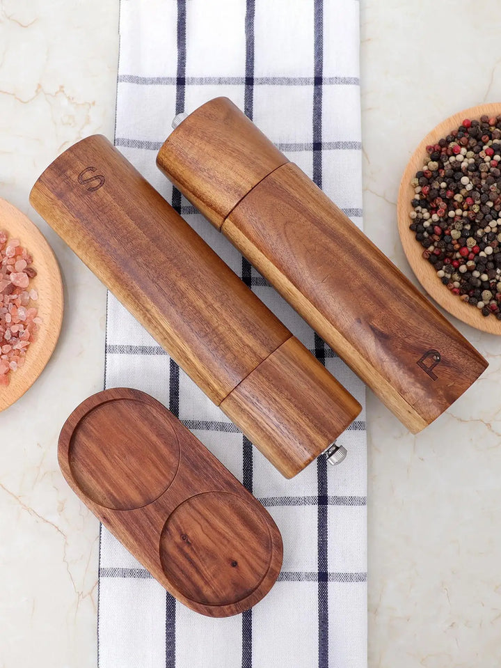 Skanto | Luxe Tre Salt- og Pepperkvernsett med Brett - WoodSpice