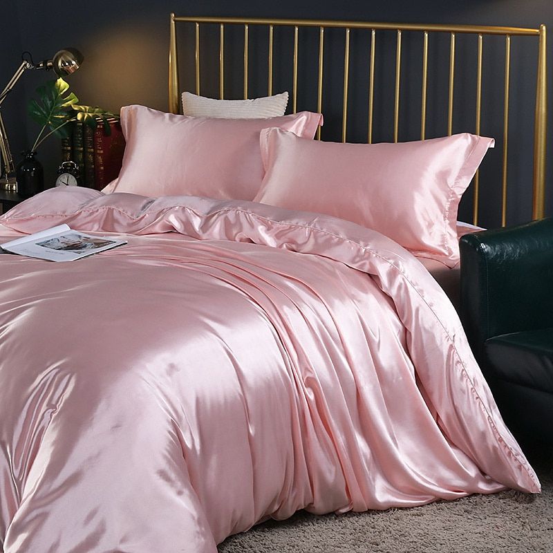 Skanto | Luksus Silke/Satin Sengetøy Sett (4-Delt) - SilkSleep