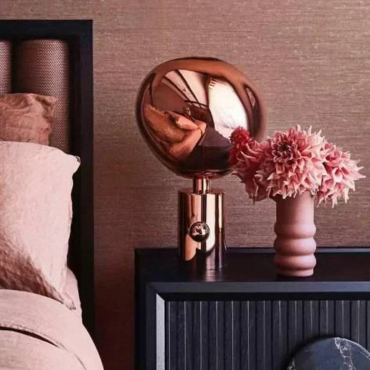 Meltique Lampe - Den Avant-Garde Belysningen for Ditt Rom | Skanto