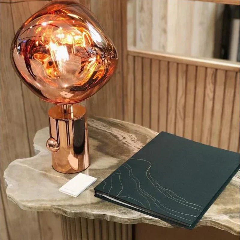 Meltique Lampe - Den Avant-Garde Belysningen for Ditt Rom | Skanto