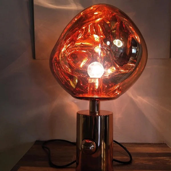 Meltique Lampe - Den Avant-Garde Belysningen for Ditt Rom | Skanto