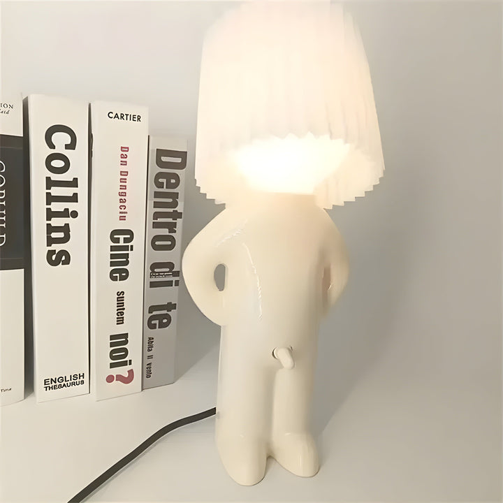 Skanto | Sassy Boy Creative Table Lamp – Unik belysning for soverom og stue