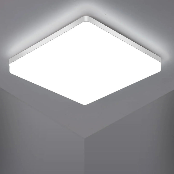 Firkantet LED-taklampe – Jevnt, behagelig lys | Passer for stuer og bad