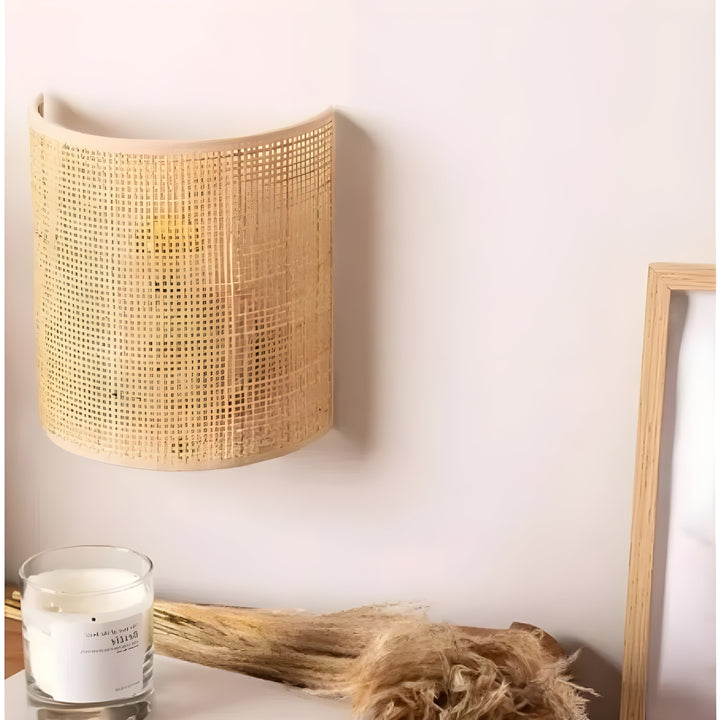 Moderne Rattan Vevd Vegglampe - WeaveGlow | Skanto
