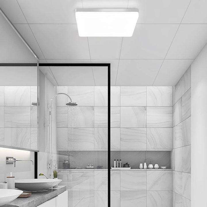 Firkantet LED-taklampe – Jevnt, behagelig lys | Passer for stuer og bad