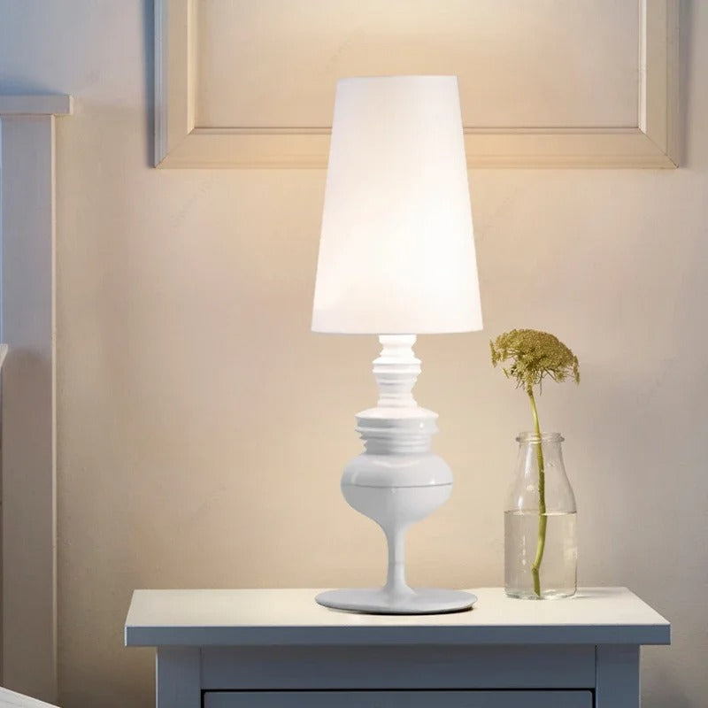 Skanto | Moderne Skandinavisk LED Bordlampe