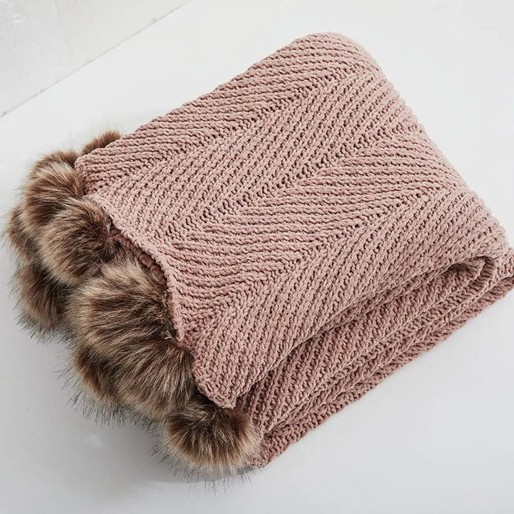Skanto | KnitPom - Søtt Pompon Chenille Teppe