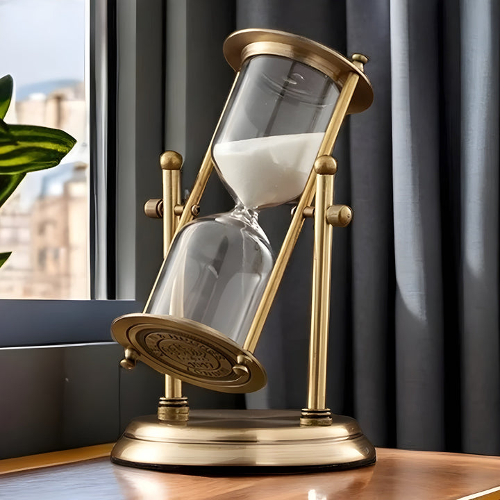 Tidsreisende timeglass – Stilig klokke til stuen eller kontoret