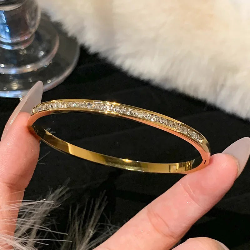 Skanto | Stål fashion bangle armbånd for kvinner