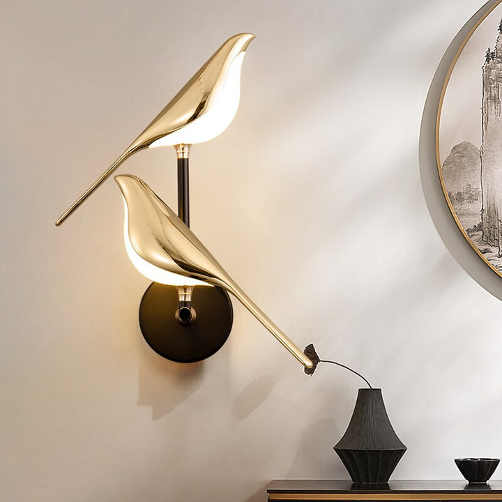 VogelLicht - Unik Kunstnerisk Vegglampe i Fugl Form, LED Belysning for Moderne Interiør | Skanto